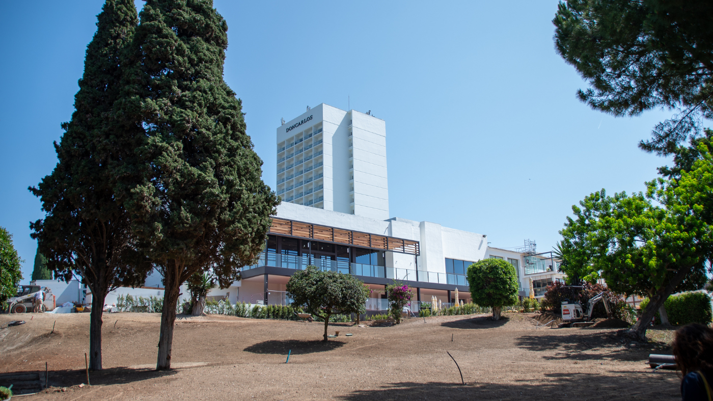 remodelacion exterior hotel don carlos marbella
